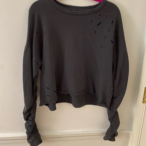 Zara Tops - Zara Sweatshirt